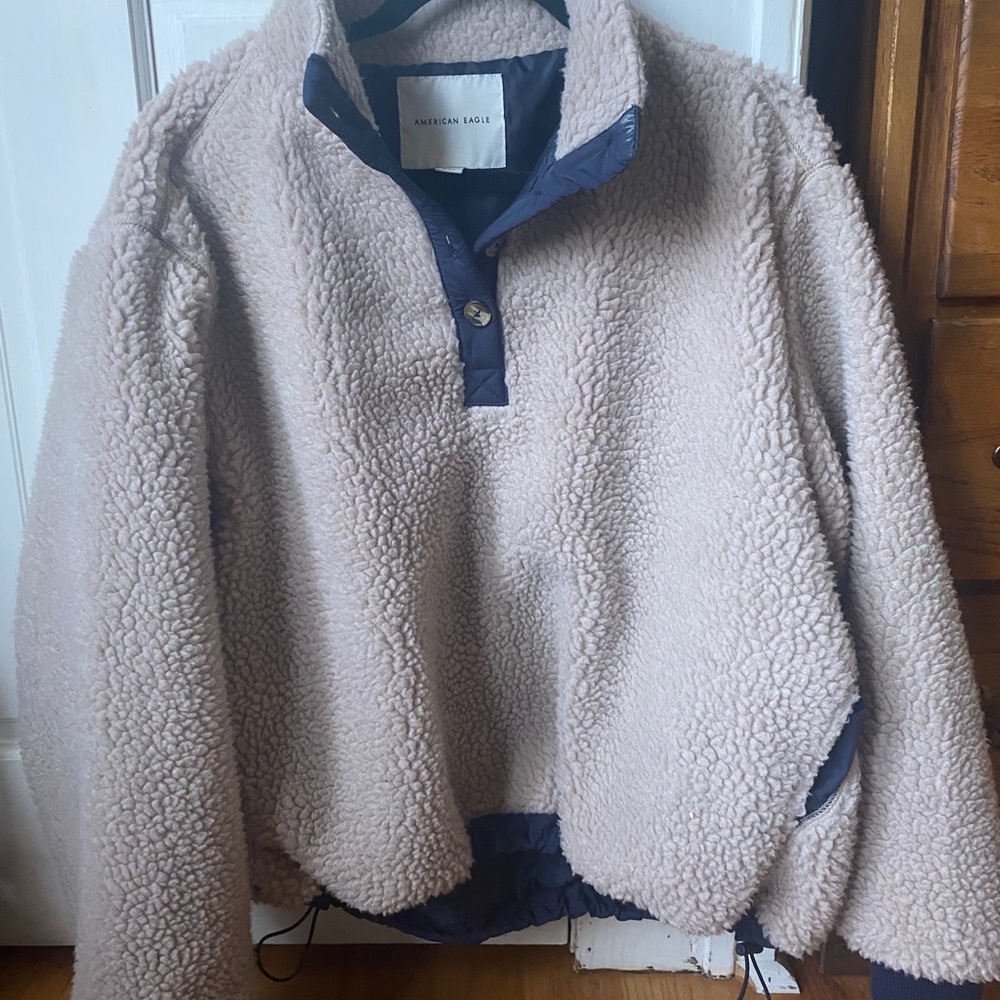 American Eagle Women’s Pullover